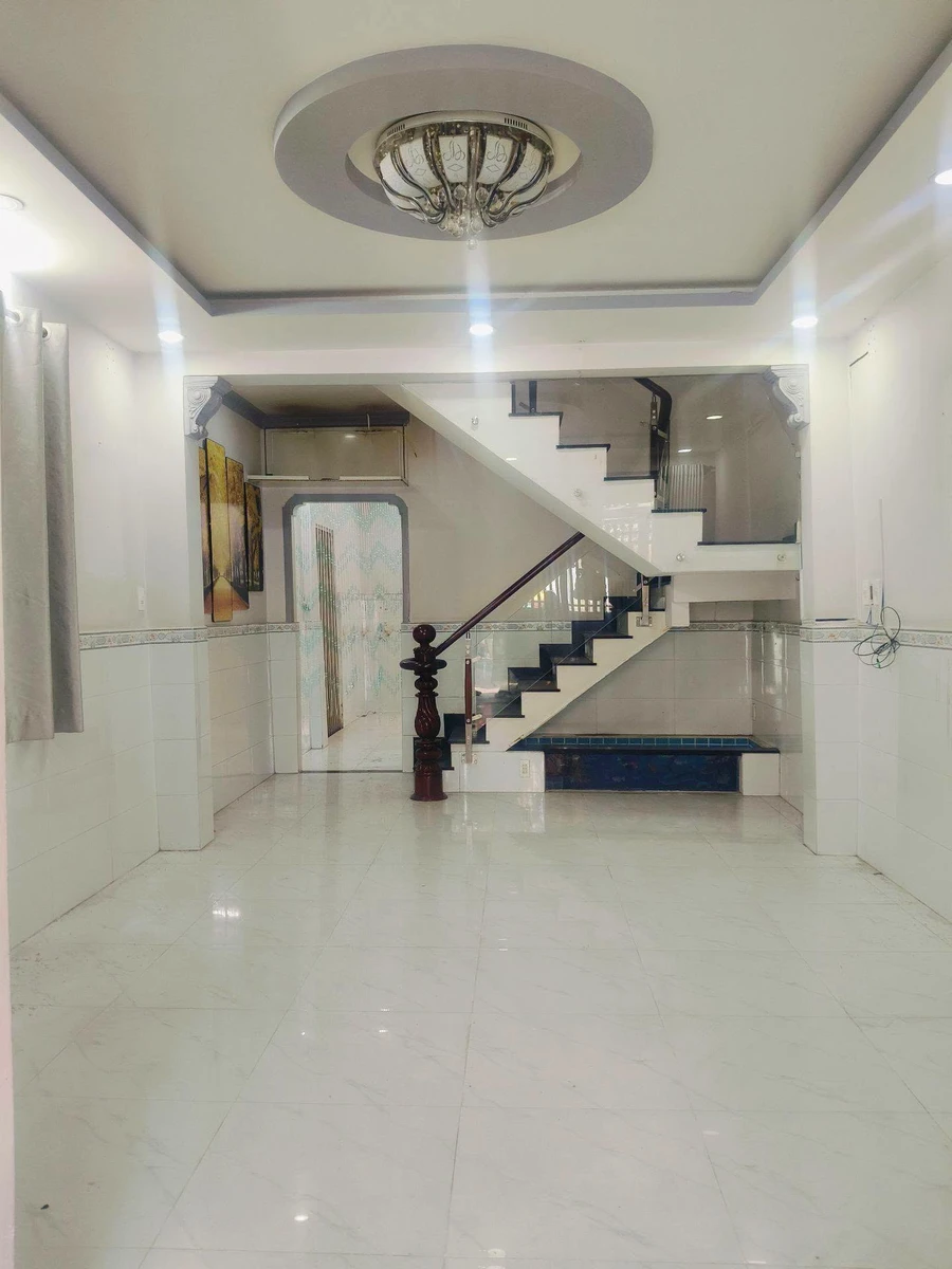 Bán nhà 2 tầng 54m2 đường Dương Bá Trạc Quận 8 - Ảnh thu nhỏ 2