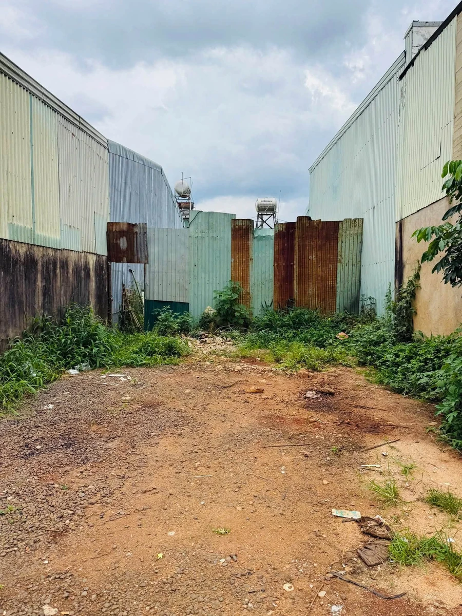 Bán đất hẻm 150m² Âu Cơ, An Phú, 900 triệu - Ảnh thu nhỏ 2