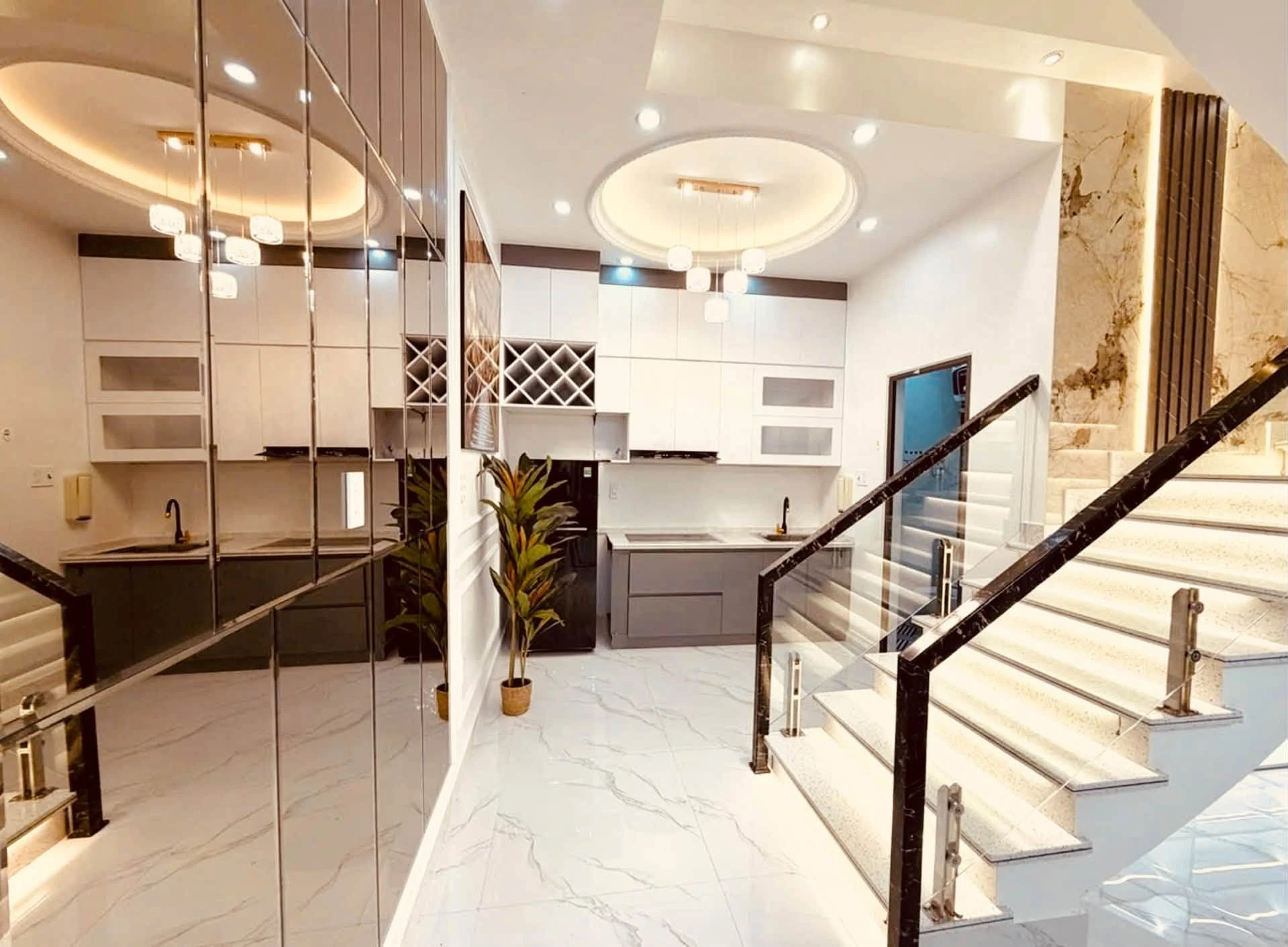 Bán nhà phố Hai Bà Trưng 48m² 3PN mặt tiền 3,9 tỷ - Ảnh 1