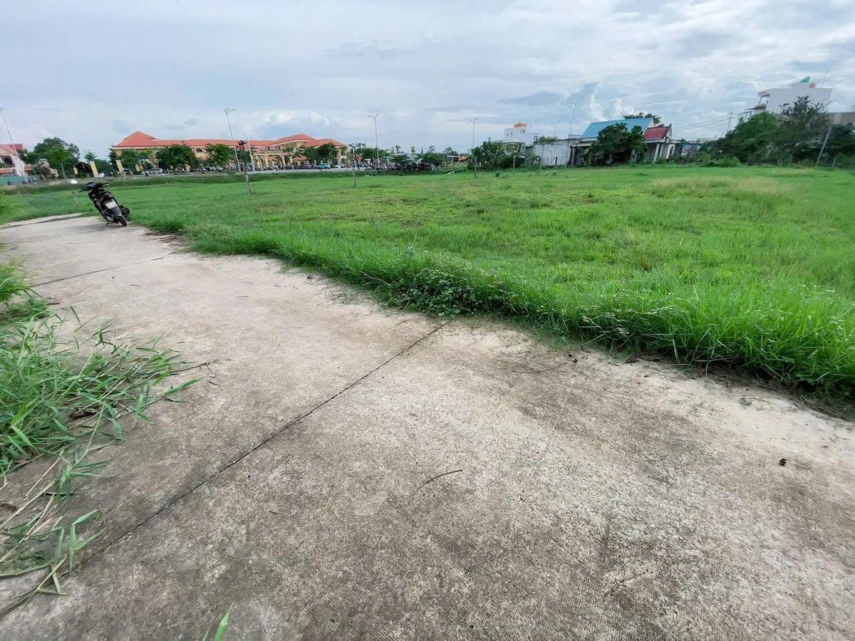 Bán gấp lô đất 1337m2 ấp 1 Đức Hòa, cách đường 823D 50m, giá 10 tỷ - Ảnh thu nhỏ 3