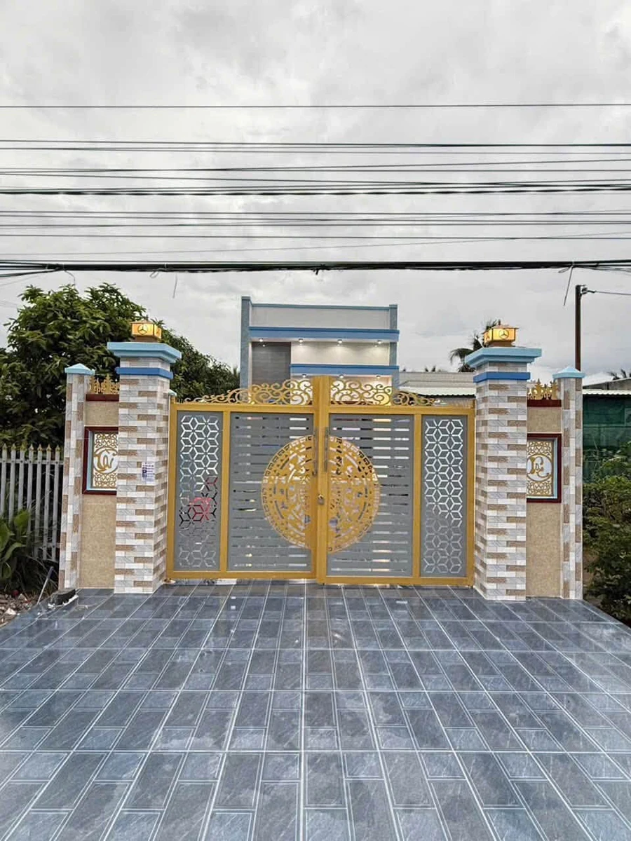 Bán nhà mặt tiền 194m2, 3 phòng ngủ tại Bến Lức, Tây Ninh 3.85 tỷ - Ảnh thu nhỏ 2