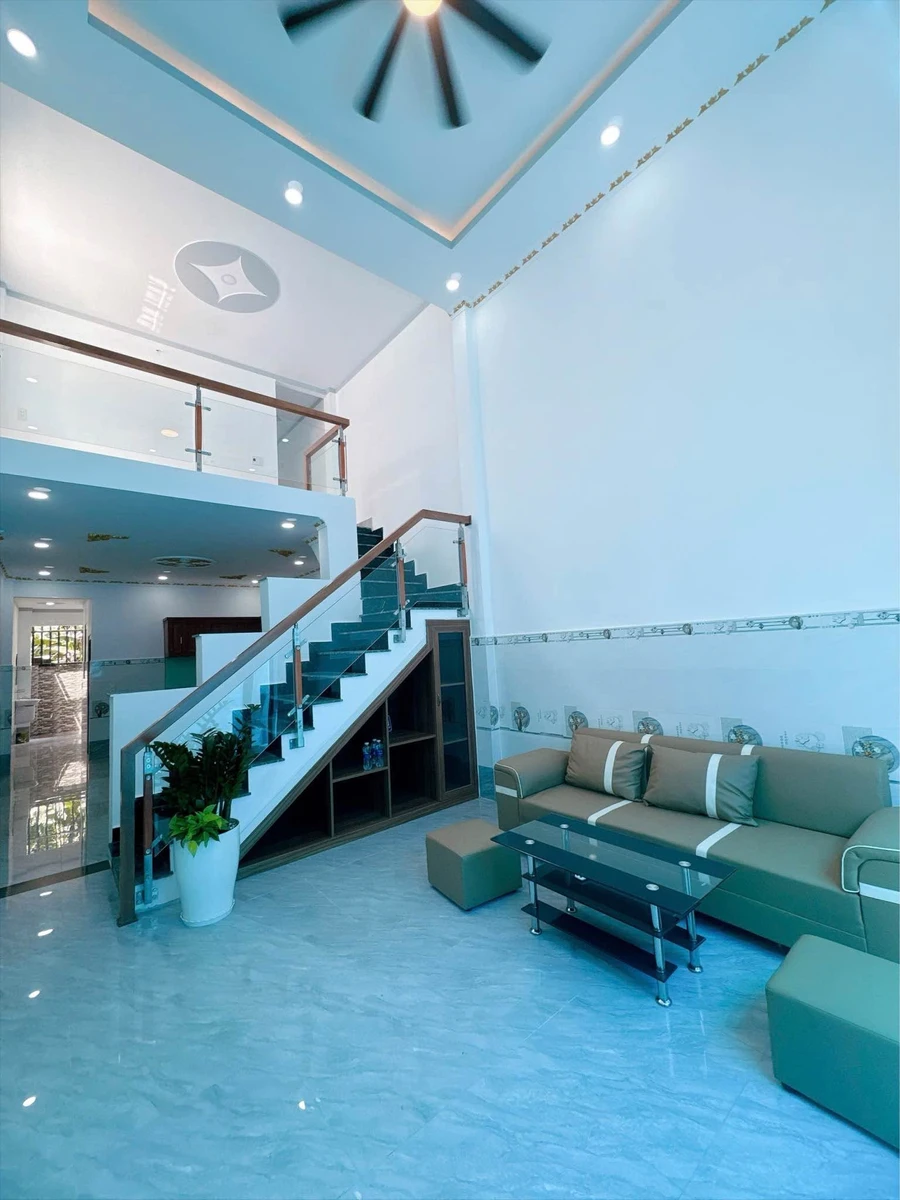 Bán nhà trệt lửng 72m² 3 phòng ngủ Dĩ An 2,15 tỷ - Ảnh thu nhỏ 2