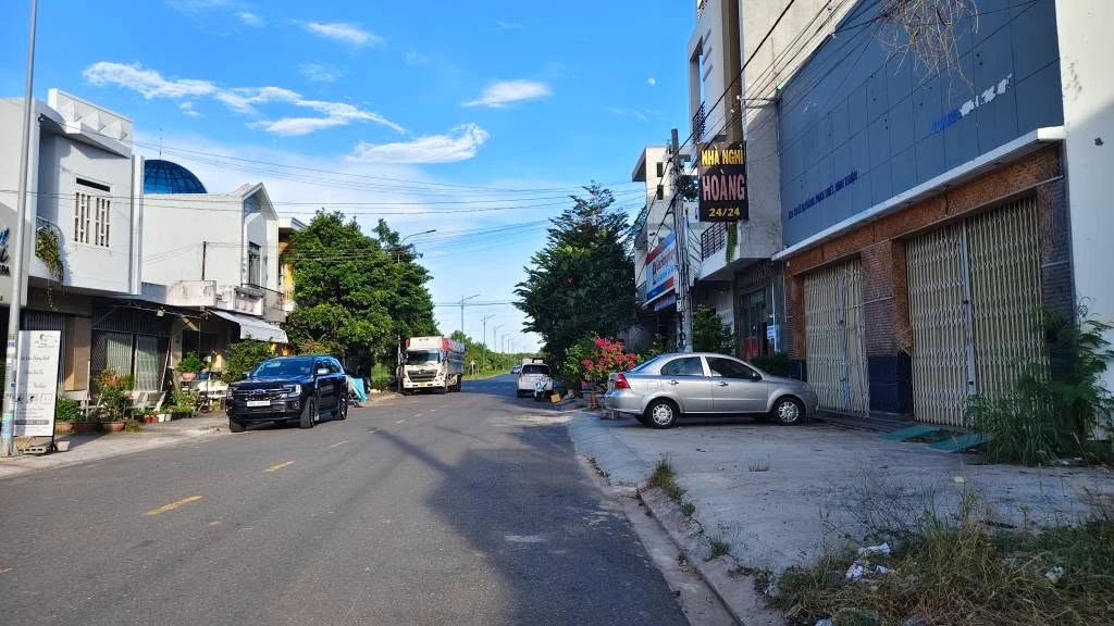 Bán lô đất 100m² mặt tiền Lê Đại Hành, Phan Thiết - Ảnh thu nhỏ 3