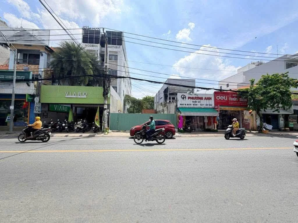 Bán đất mặt tiền 382.8m2 đường Đặng Văn Bi, Thủ Đức - Ảnh 1