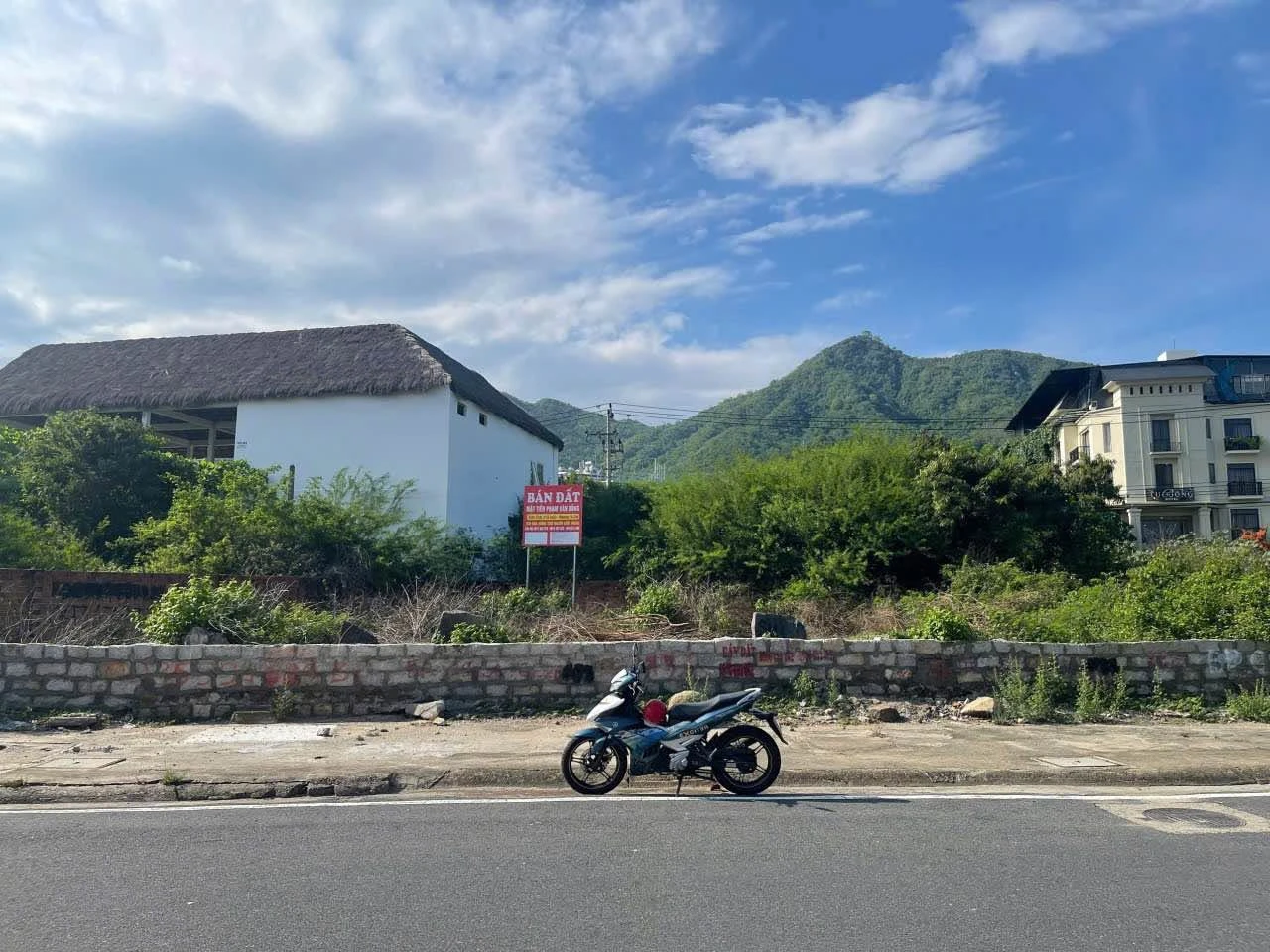 Bán đất mặt tiền Phạm Văn Đồng Nha Trang 413m2 - Ảnh 1
