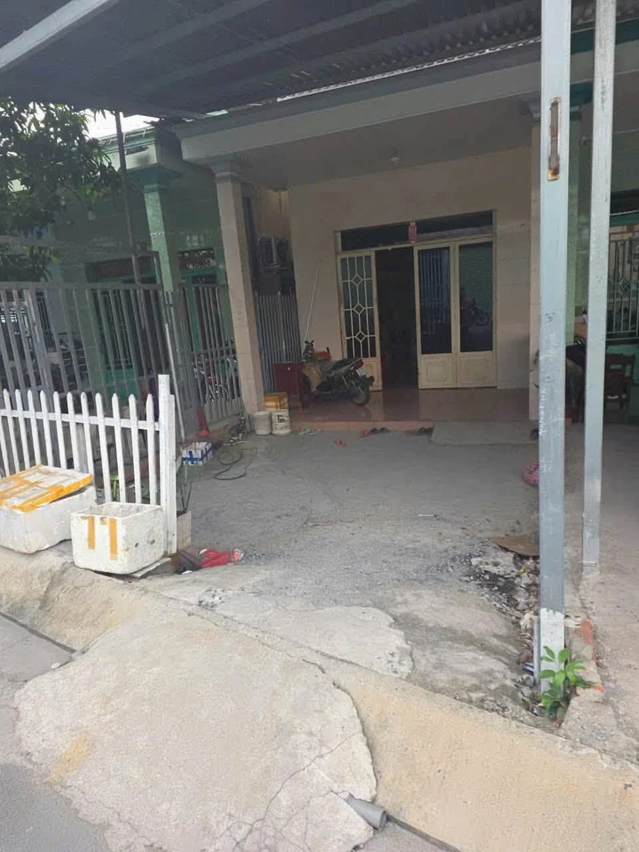 Bán nhà cấp 4, 95 m2, 3,65 tỷ Hiệp Phước - Ảnh thu nhỏ 2