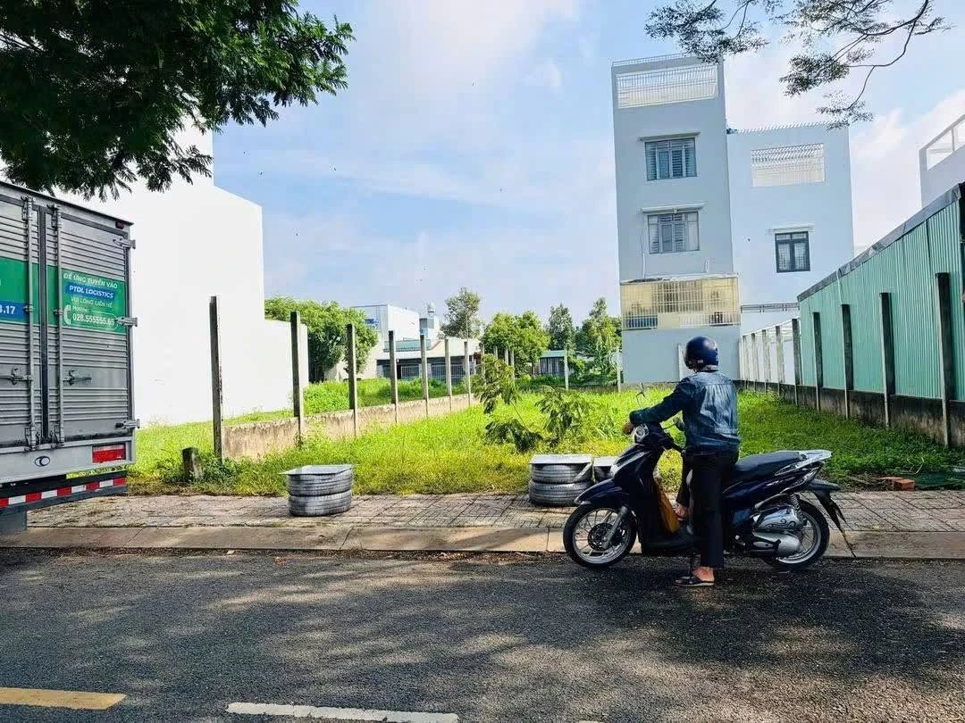 Bán 2 nền đất 120m² Bến Lức, Tây Ninh 4 tỷ 3 - Ảnh 1