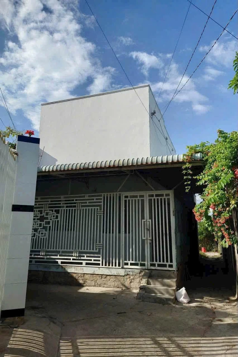 Bán nhà gác lửng 72m2, 2 PN, Phan Thiết - 1.1 tỷ - Ảnh 1