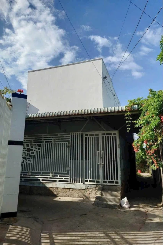 Bán nhà gác lửng 72m2, 2 PN, Phan Thiết - 1.1 tỷ