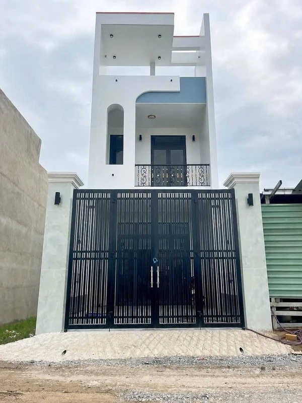 Bán nhà mới Đức Hòa, Long An, 3 phòng ngủ, 141m2, 2.95 tỷ
