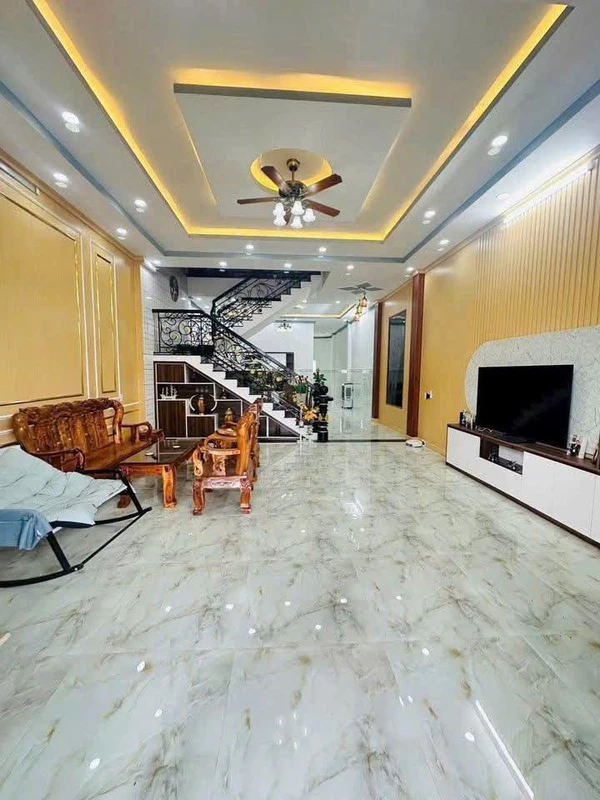 Bán nhà 1 trệt 1 lầu 158m2 thổ cư ấp Bình Tiền 1, Đức Hòa Hạ, Đức Hòa, Long An