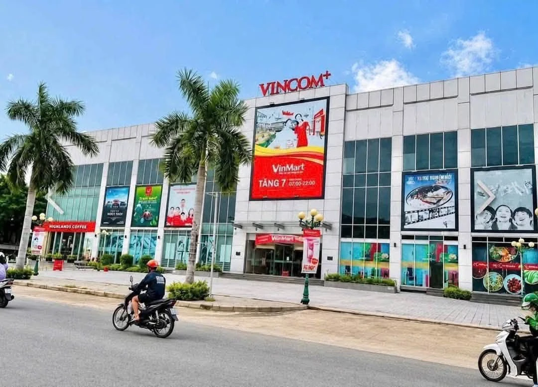 Bán nhà phố 110m² 3 tầng Quận 7 giá 11 tỷ 2 - Ảnh thu nhỏ 2