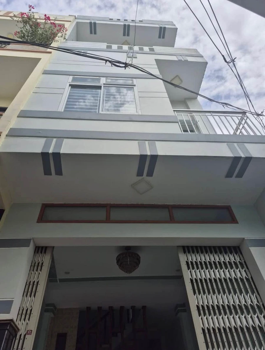 Bán nhà 3,5 tầng 51,9m2 Tây Sơn Quy Nhơn 2 tỷ 999 triệu - Ảnh 1