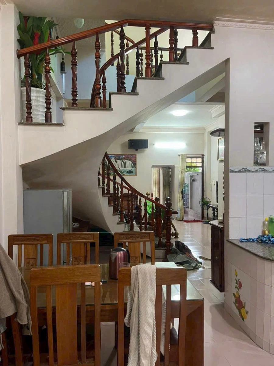 Nhà lầu 3 phòng ngủ 100m² Phú Thủy Phan Thiết 2,35 tỷ - Ảnh thu nhỏ 4