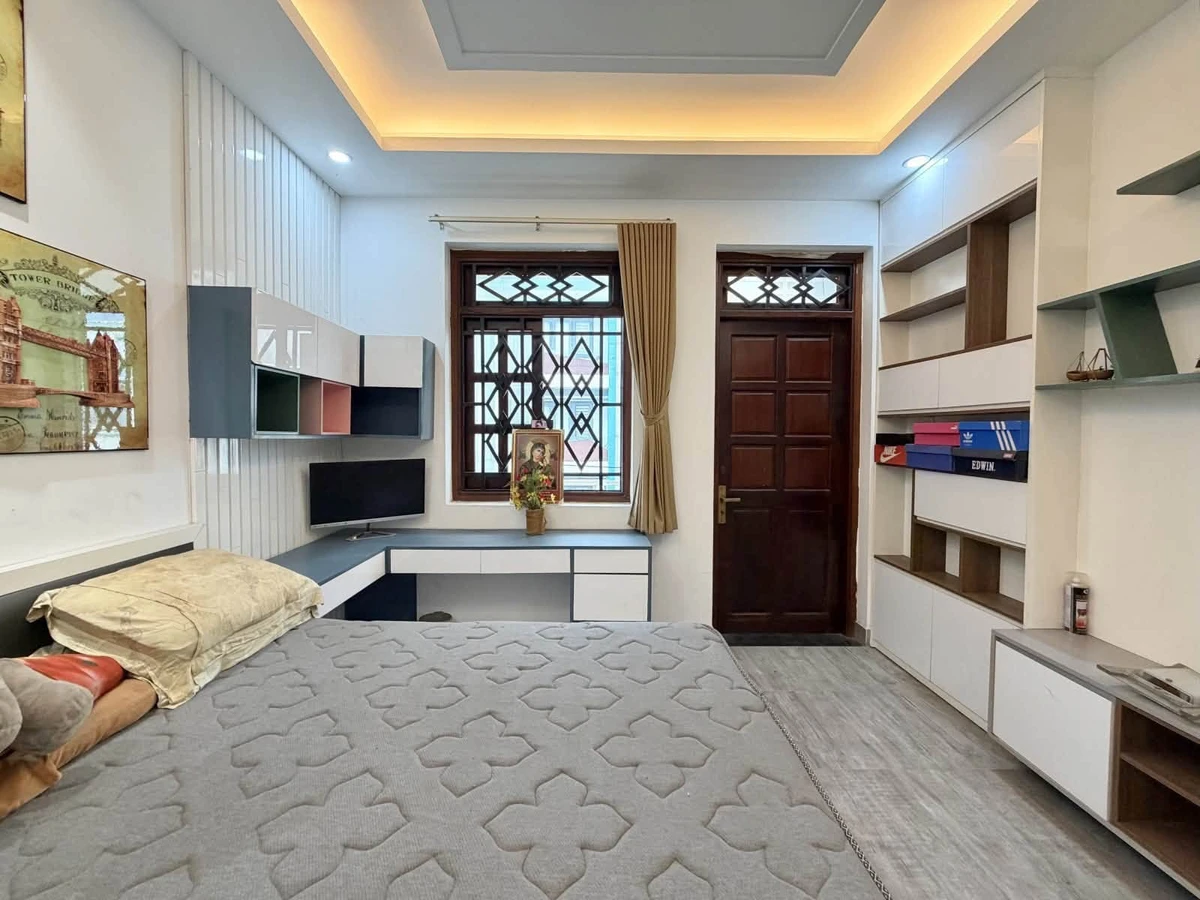 Bán nhà mặt tiền Nguyễn Khuyến, Bình Thạnh, 91,9m², 5 tầng, 5 PN, giá 13,5 tỷ - Ảnh thu nhỏ 2