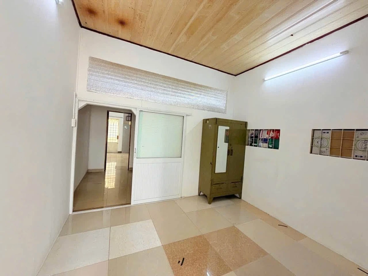 Bán nhà 2 mặt hẻm Thành Thái, Quận 10, 45m², 3PN, giá 6,5 tỷ - Ảnh thu nhỏ 4