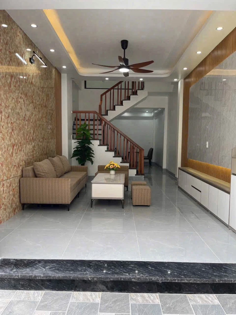 Bán nhà 3 tầng 43.6m² ngõ phố Triệu Quang Phục, Hải Dương - Ảnh 1