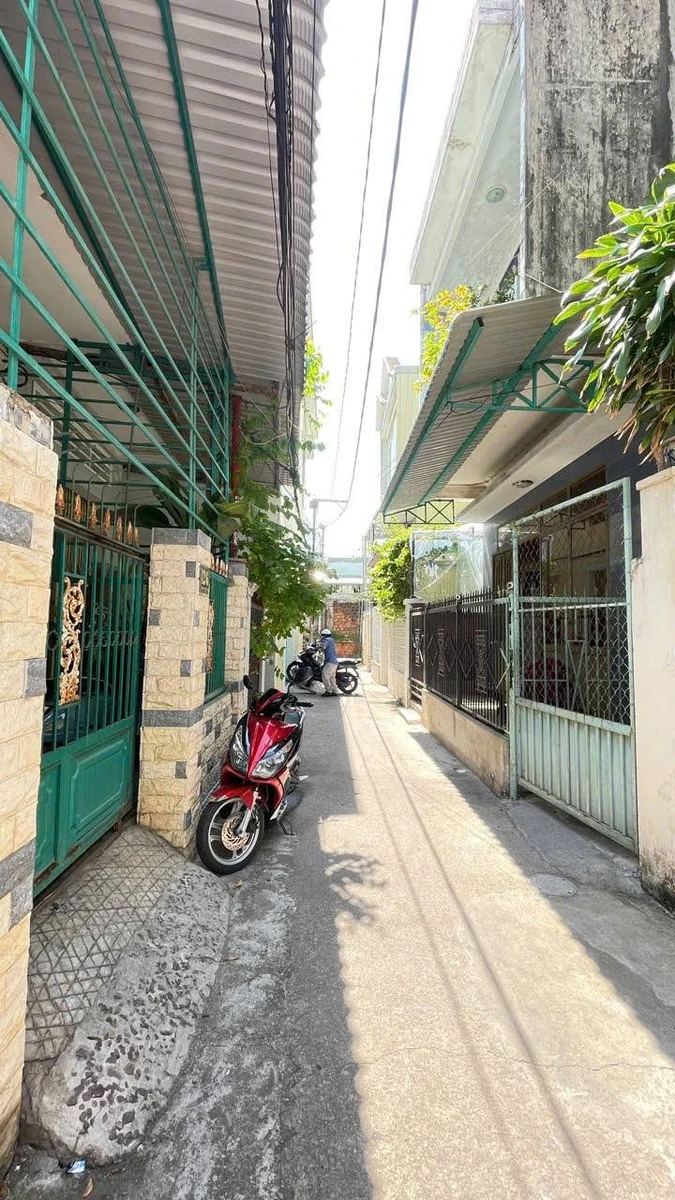 Bán nhà cấp 4 98m2 hẻm Trạng Quỳnh 3 tỷ 150 - Ảnh 1