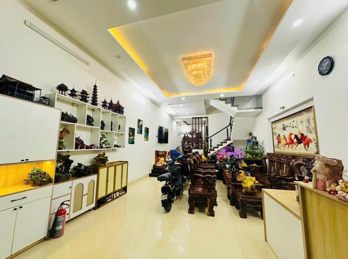Bán nhà 4PN 3WC, 107m² trên đường Lê Duẩn, Buôn Ma Thuột - Ảnh thu nhỏ 3