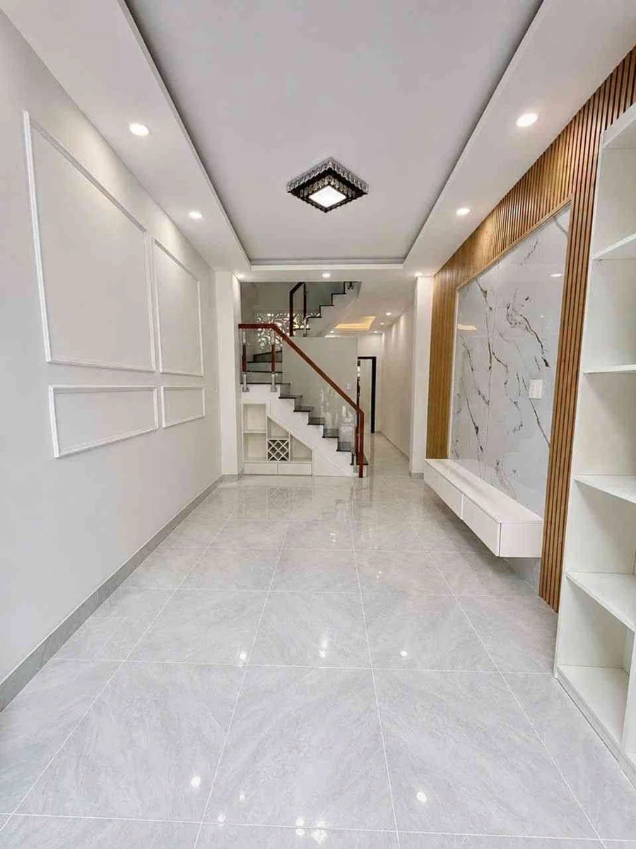 Bán nhà 2 tầng 42m2, 3PN sát hẻm xe hơi Quận 8 - Ảnh thu nhỏ 2