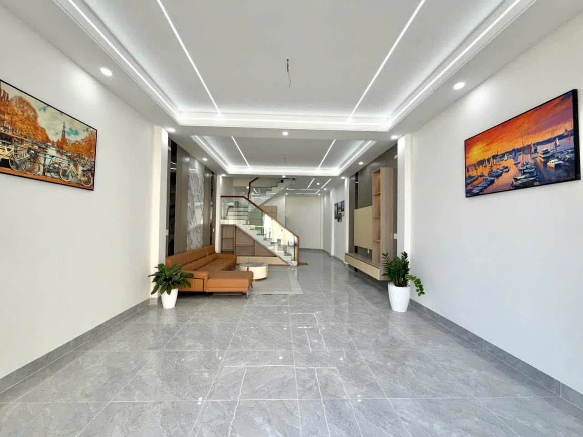 Bán nhà 1 trệt 2 lầu 250m2 tại Phường Biên Hòa, Thủ Đức - Ảnh thu nhỏ 2