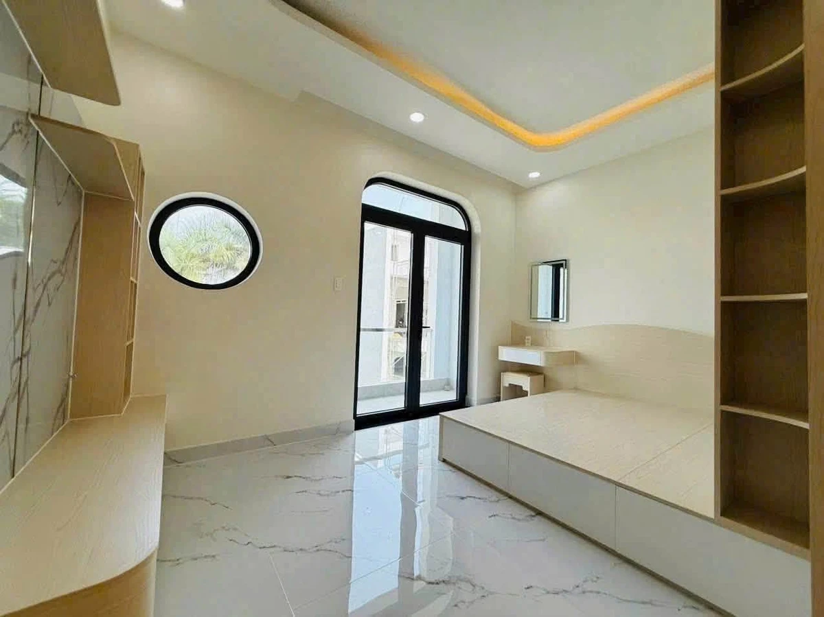 Bán nhà 3 tầng 150m2, 4 PN, sân thượng ở Quận 9 - Ảnh thu nhỏ 3