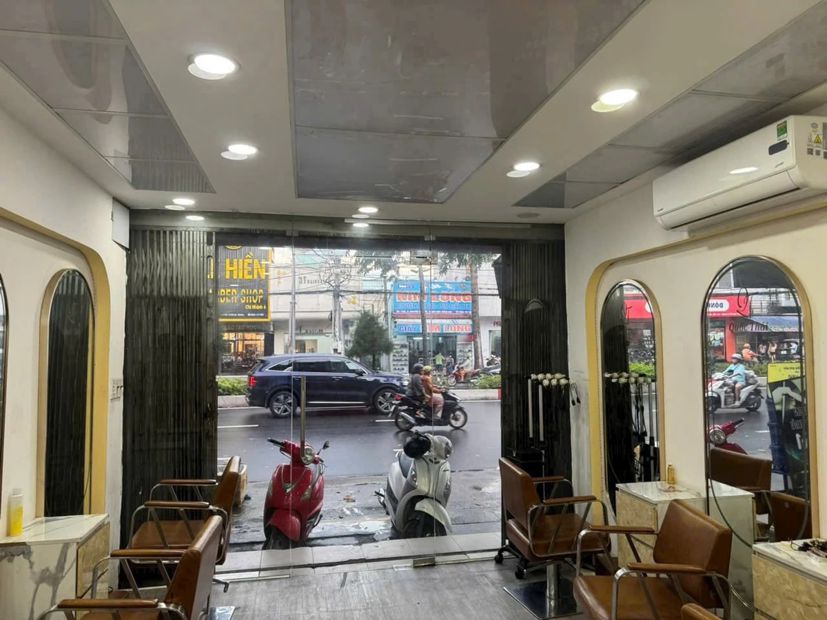 Cho thuê nhà mặt tiền 54m² đường Nguyễn Ái Quốc, Đồng Nai - Ảnh thu nhỏ 2
