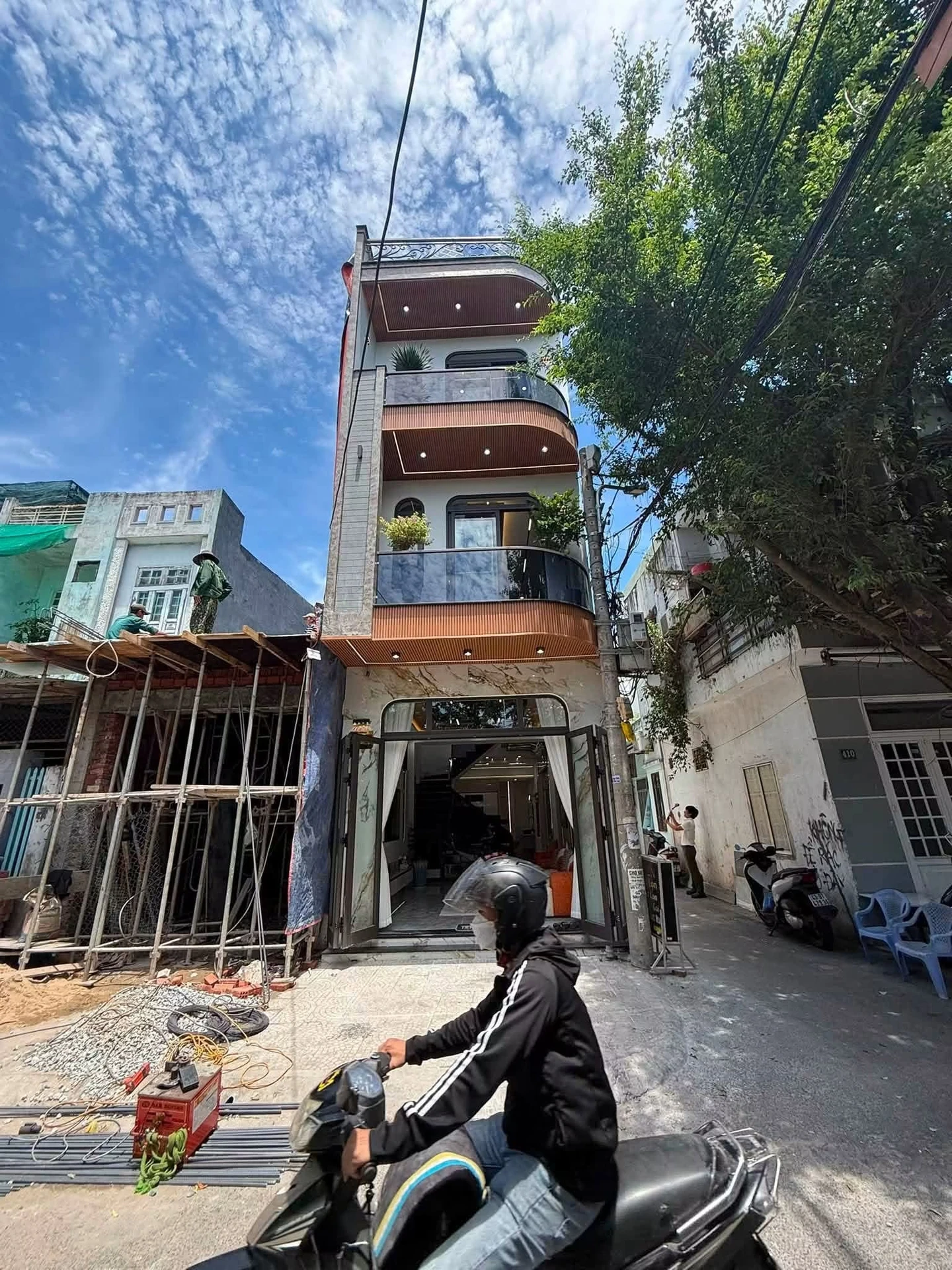 Bán nhà mặt tiền 3 tầng mới full nội thất đường Nguyễn Phước Nguyên, 52m2, 7,95 tỷ - Ảnh 1