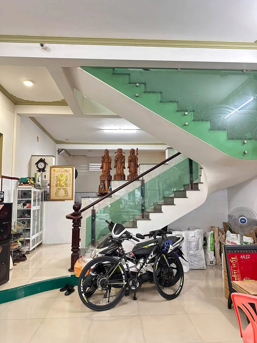 Bán nhà mặt tiền kinh doanh Lê Hồng Phong 129m2 Phan Thiết - Ảnh thu nhỏ 2
