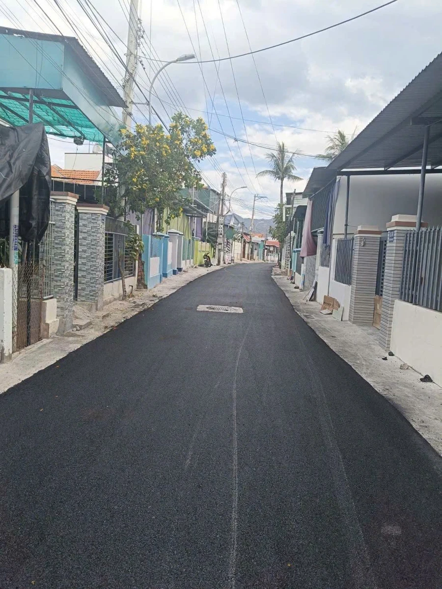 Bán nhà cấp 4 170m gần biển Dốc Lết Ninh Thủy 3 tỷ - Ảnh 1