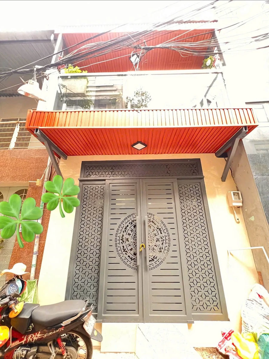 Bán nhà 2 tầng 3,7x14m, 4PN, đường Phạm Đình Hổ gần chợ Bình Tây, Quận 6, giá 5,95 tỷ - Ảnh 1