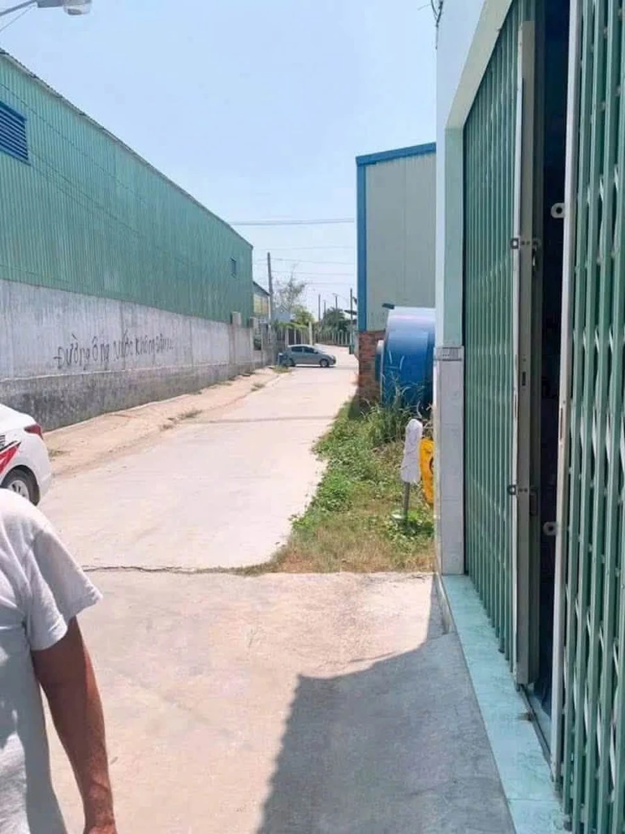 Bán lô đất 6x30 (100m2) nở hậu, mặt tiền đường tại Khánh Bình, Tân Uyên, Bình Dương - Ảnh 1