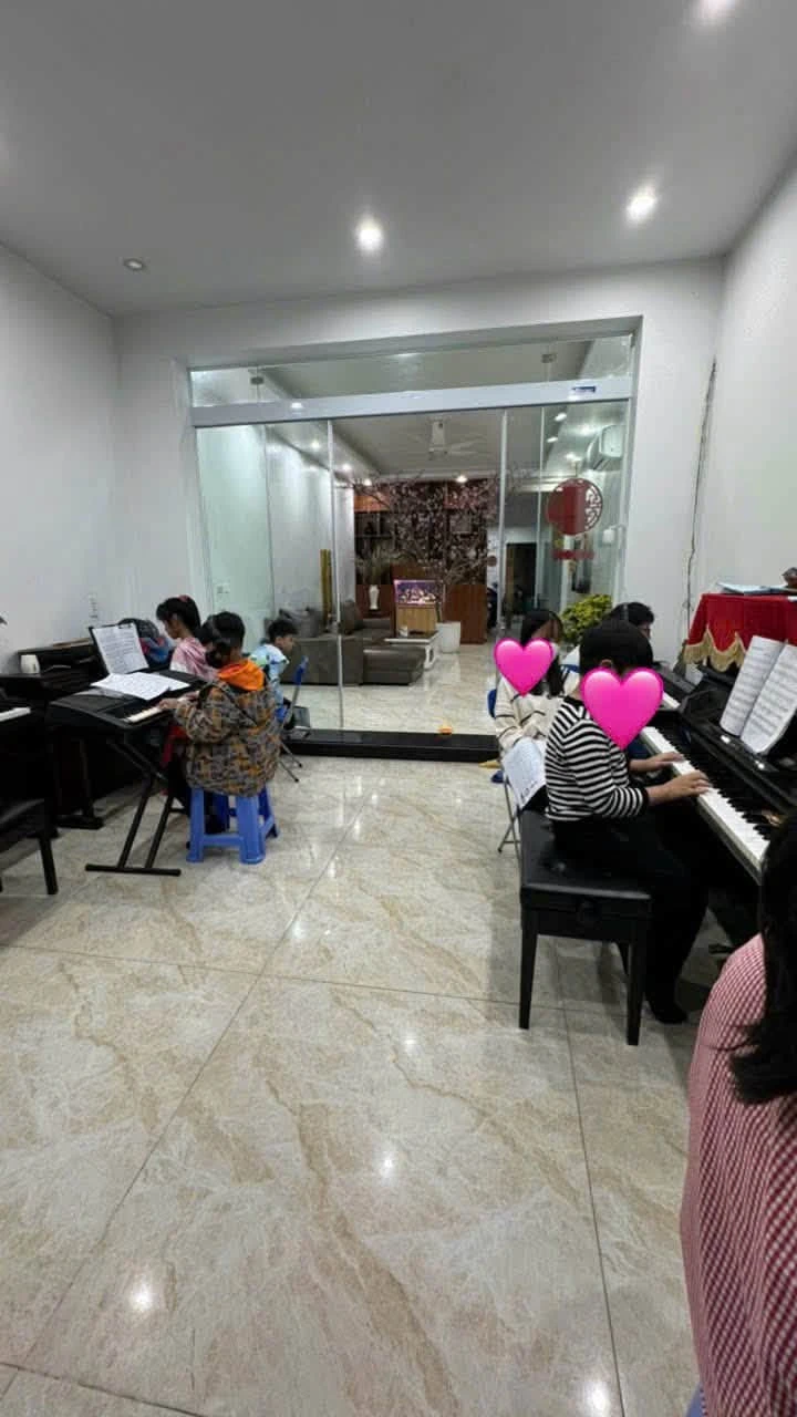 Bán nhà phố 4PN 100m² mặt ngõ thông Nguyễn Văn Linh 6 tỷ - Ảnh 1