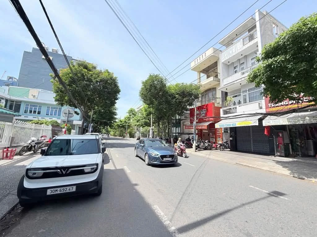 Bán nhà mặt tiền Nguyễn Chí Thanh, 123m², Hải Châu - Ảnh 1