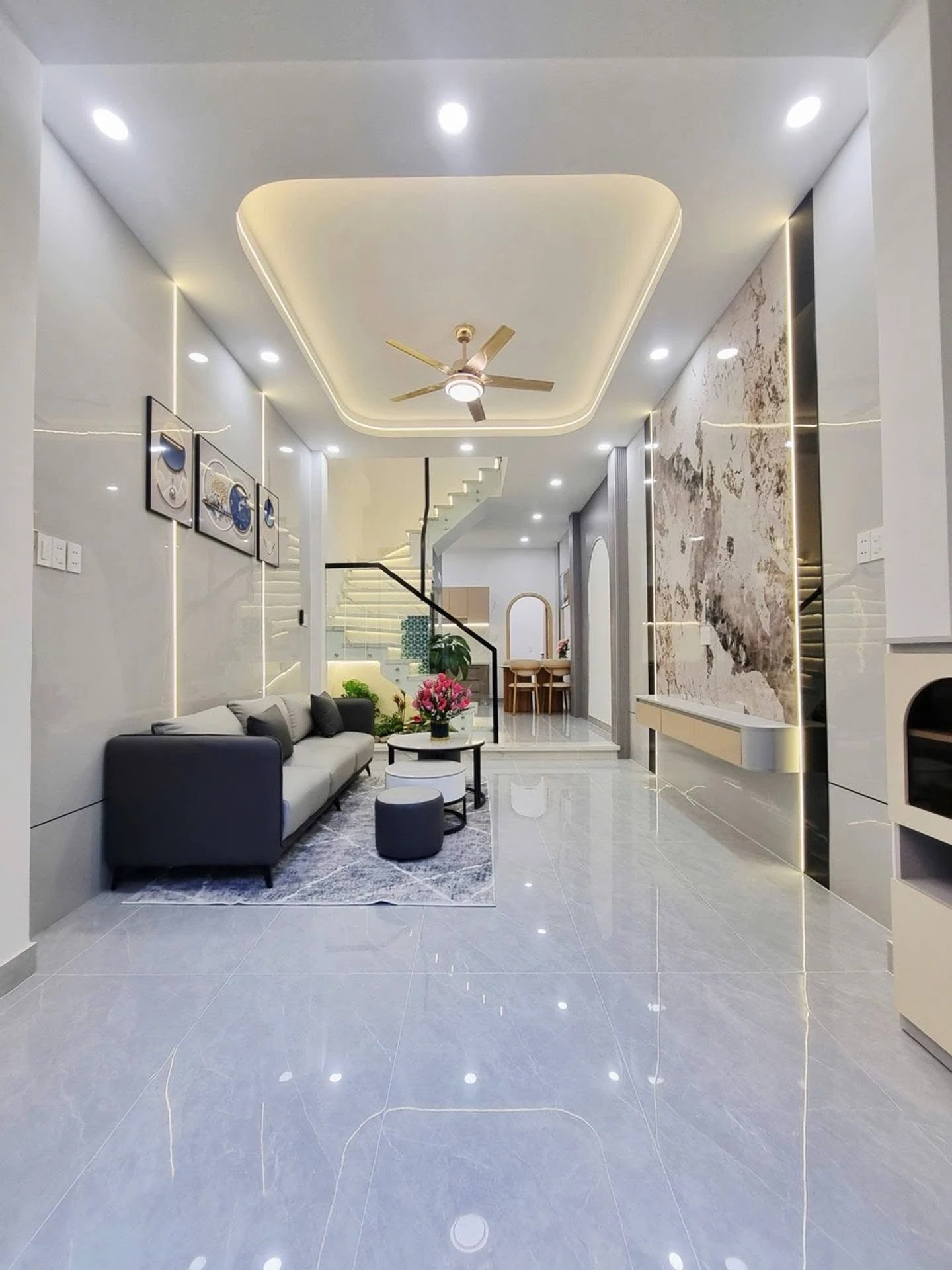 Bán nhà HXH 3 tầng 3.5x12m gần Lê Văn Thọ, Công viên Làng Hoa, Gò Vấp, 5,49 tỷ - Ảnh 1