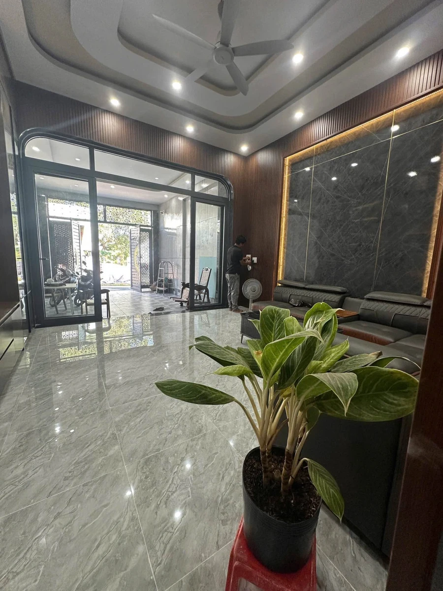 Bán nhà 1 trệt 1 lầu mặt tiền 100m², Phường Trảng Dài - Ảnh thu nhỏ 3