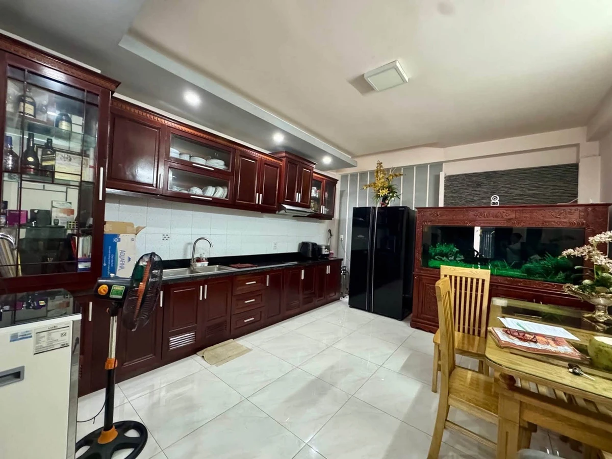 Bán nhà 5 tầng 54m2, 5PN, gần hẻm xe tải đường Lạc Long Quân, Quận 11, giá 8 tỷ - Ảnh thu nhỏ 4