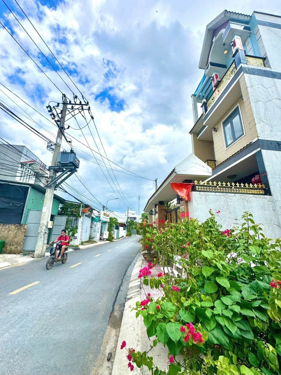 Bán lô đất mặt tiền kinh doanh 77.4m2, Quận 9 - 3.8 tỷ - Ảnh thu nhỏ 3