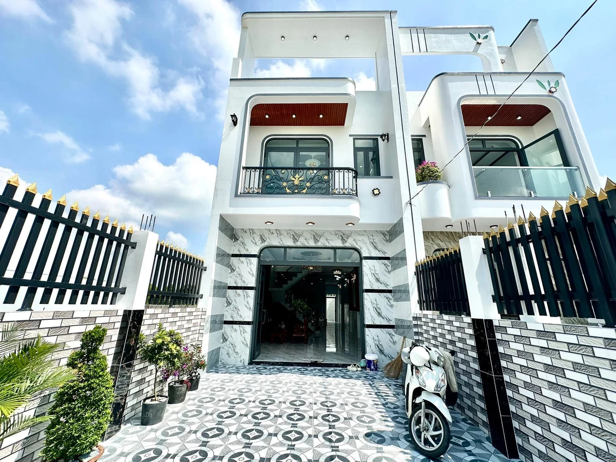 Bán nhà 1 trệt 1 lầu mặt tiền nhựa Mỹ Lộc - Phước Hậu, Cần Giuộc 5x27.7m giá 3,5 tỷ - Ảnh 1