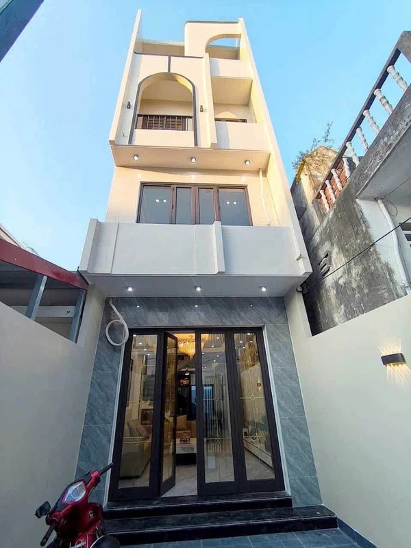 Bán nhà phố 70m² 4 tầng full nội thất phố Chợ Hàng, Hải Phòng