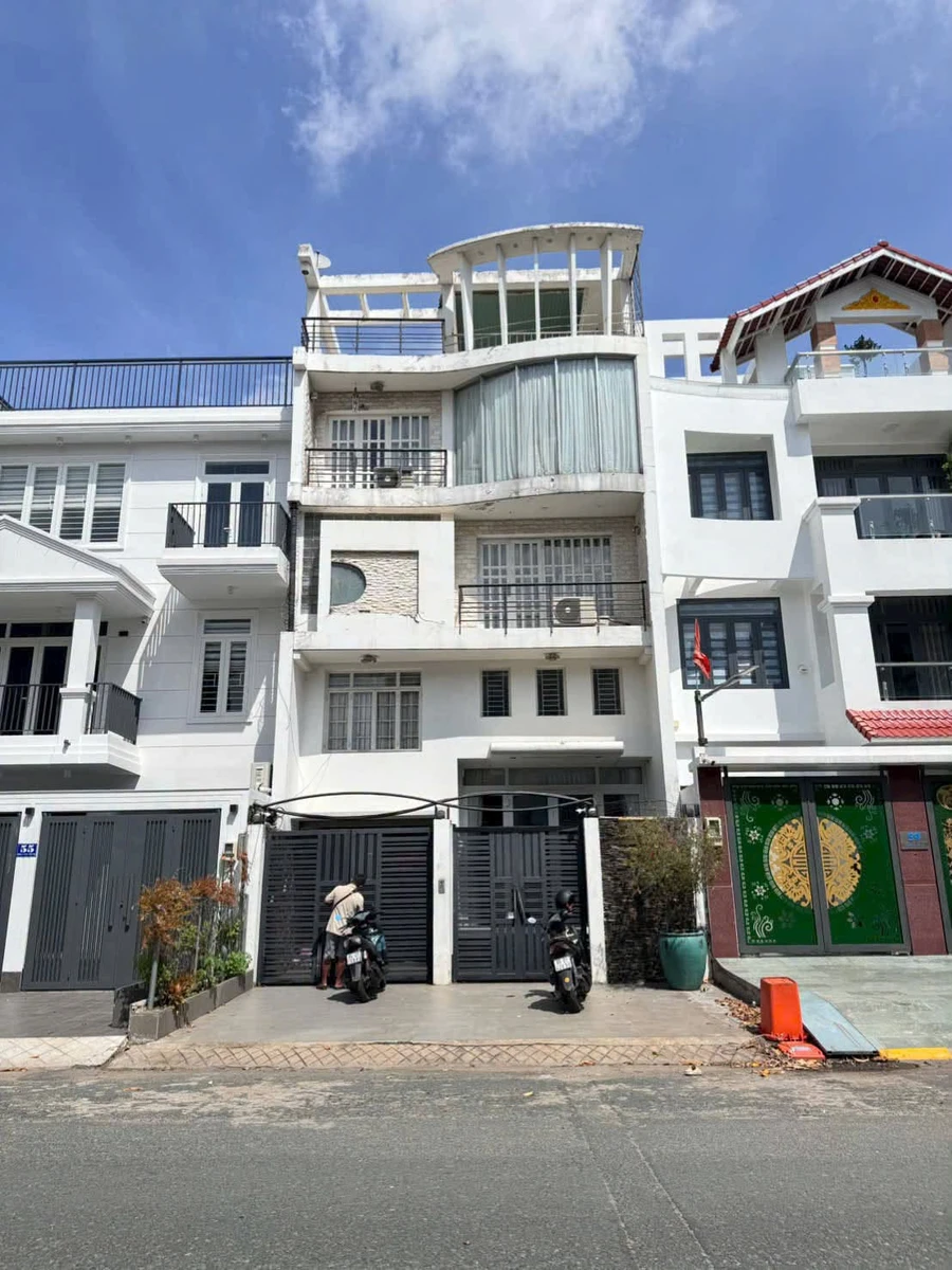 Bán nhà mặt tiền 6PN 7WC 122m² Hiệp Bình Chánh - Ảnh 1