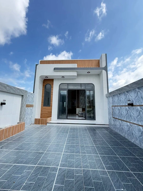 Bán nhà mới Long Điền 100m² 2 phòng ngủ 1 tỷ 950