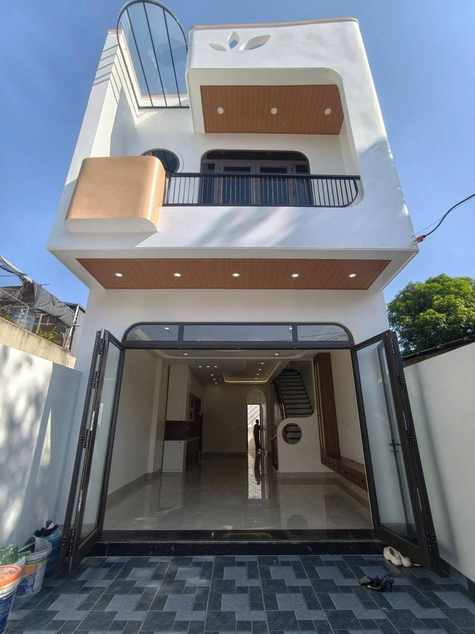 Bán nhà 2 tầng 100m² Quảng Thắng Bình Tân - Ảnh 1