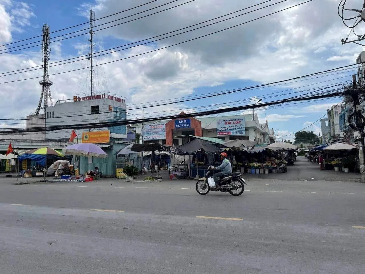 Bán đất thổ cư 140m² view kênh Bến Lức 1.1 tỷ - Ảnh 1