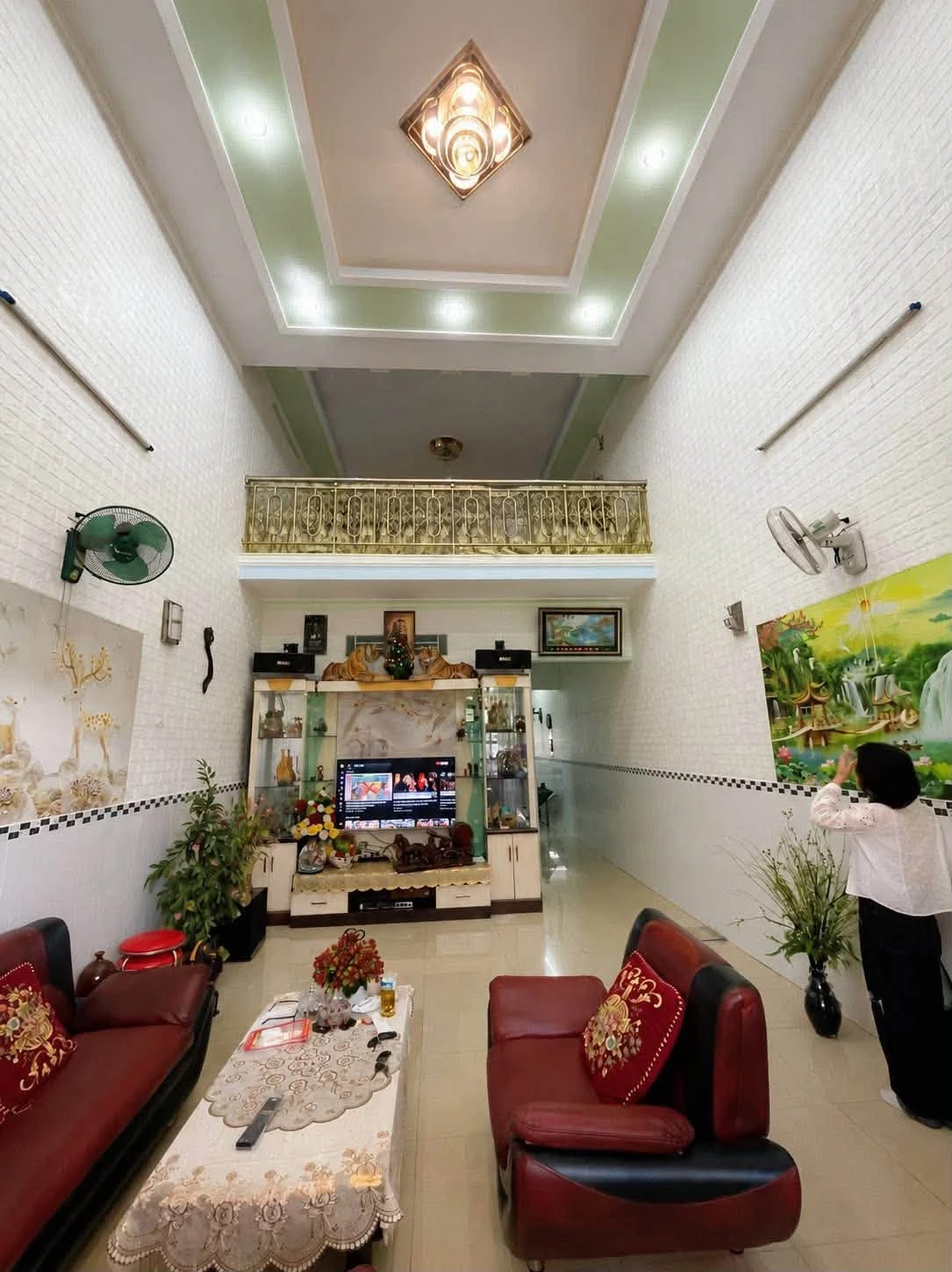 Bán nhà 2 phòng ngủ 110m² trung tâm Pleiku 1 tỷ - Ảnh 1
