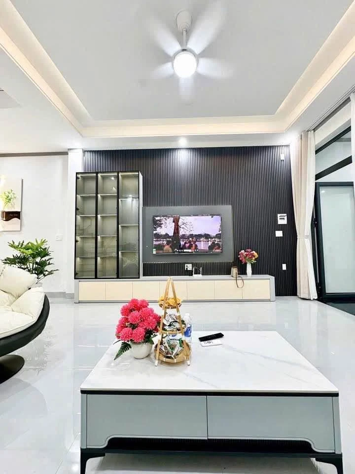 Bán nhà hẻm 303 Y Wang, 210m², 3 PN, 3 WC, Quận 12 - Ảnh thu nhỏ 4
