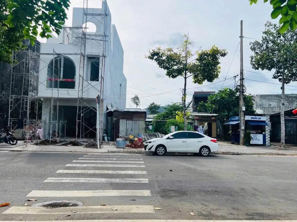 Bán lô đất 2 mặt tiền 110m² đường 27/4, Bà Rịa - Ảnh 1