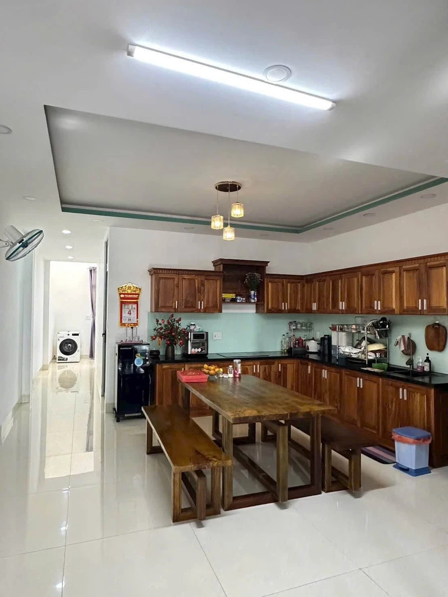 Bán nhà 220m2 full thổ cư, 3 phòng ngủ, gần Đồi Hoàng Hôn, Buôn Ma Thuột, giá 3,45 tỷ - Ảnh thu nhỏ 3
