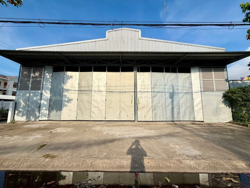 Cho thuê kho mặt tiền 800m2 Rạch Giá An Giang 18 triệu/tháng