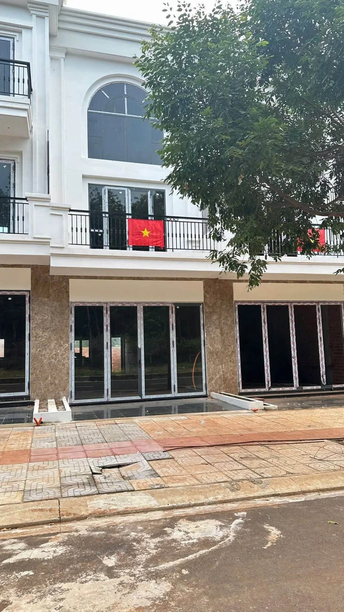 Bán shophouse 100m² Ân Phú 5 tỷ 790 triệu - Ảnh thu nhỏ 4